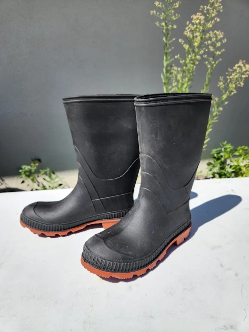Kid's Juniors Rain Boot Rubber Rainboots Size 2 Unisex Black Excellent